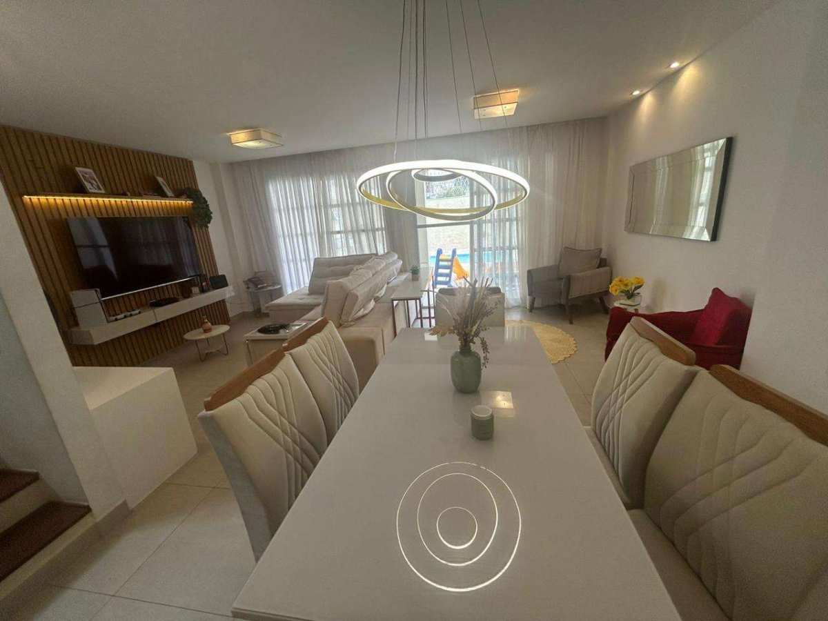 Casa de condomínio à venda em Rio de Janeiro, Recreio dos Bandeirantes, com 5 quartos, 210m²