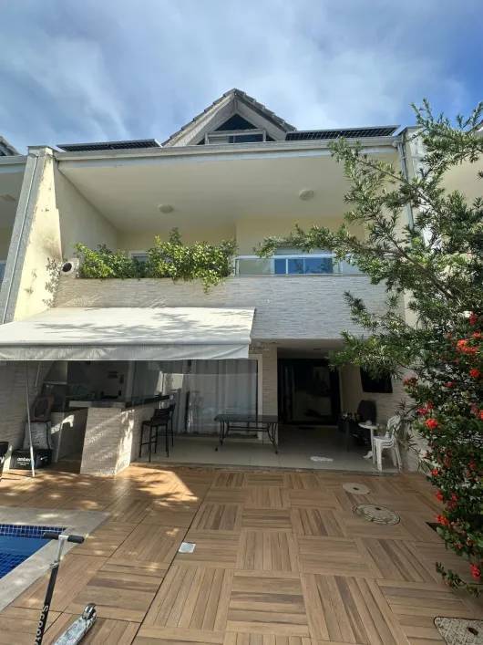 Casa de condomínio à venda em Rio de Janeiro, Recreio dos Bandeirantes, com 3 quartos, 200m²